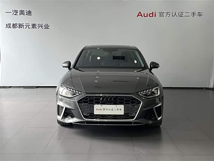 Фото 2 - Audi A4L