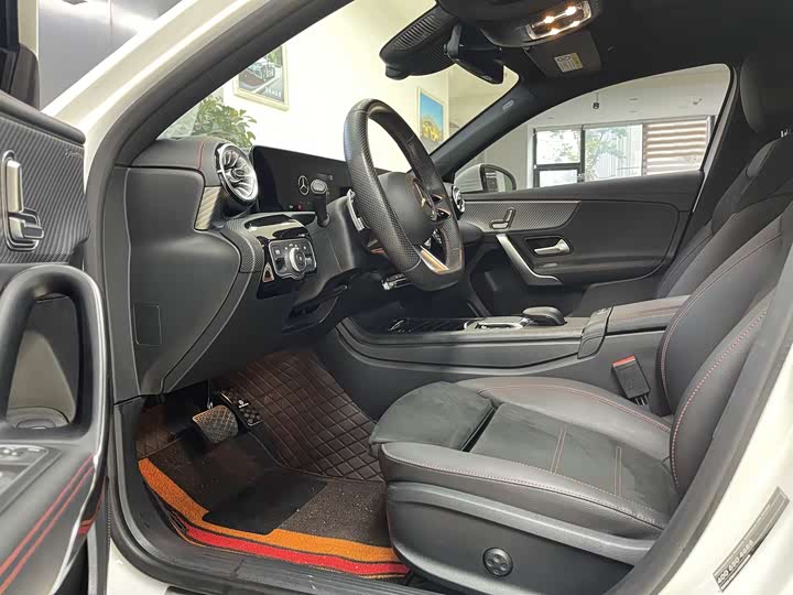 Zdjęcie 7 - Mercedes-Benz A-Class