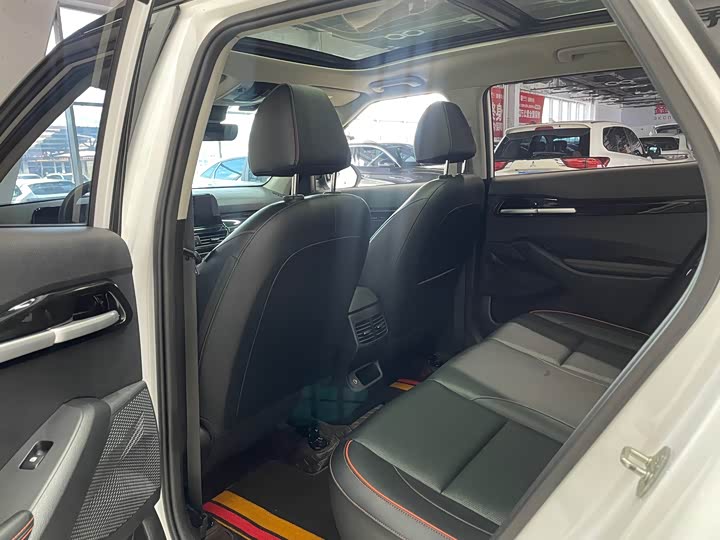 Kia Seltos 2023 2023款 1.5L CVT豪华版