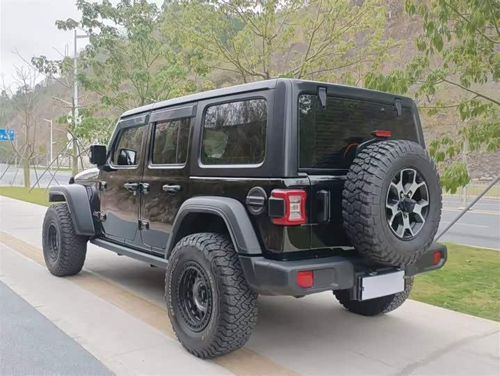 Jeep Wrangler 2021 2021款 2.0T 罗宾汉四门版