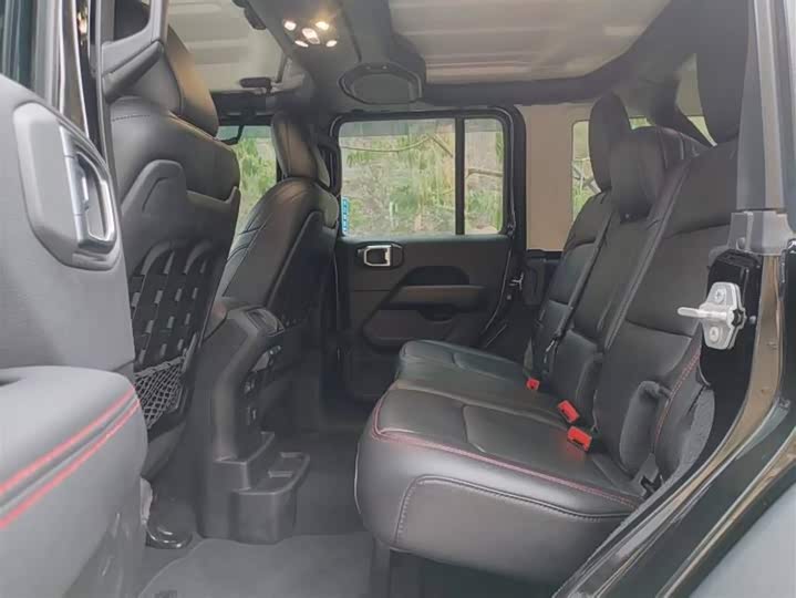 Jeep Wrangler 2021 2021款 2.0T 罗宾汉四门版