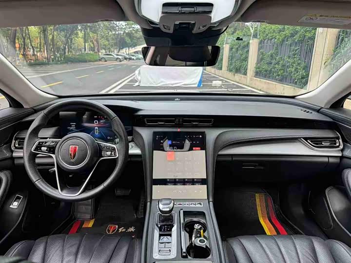 Zdjęcie 7 - Hongqi H5
