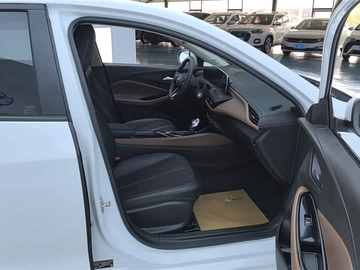 Zdjęcie 8 - Buick Verano