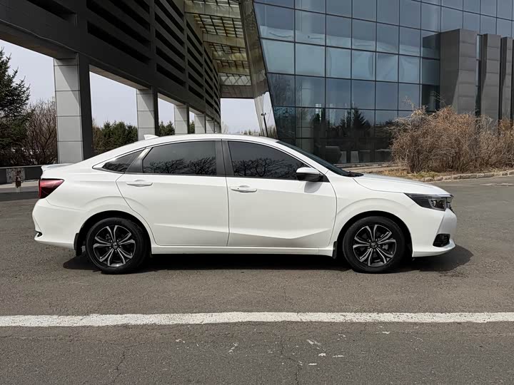Zdjęcie 4 - Honda Crider
