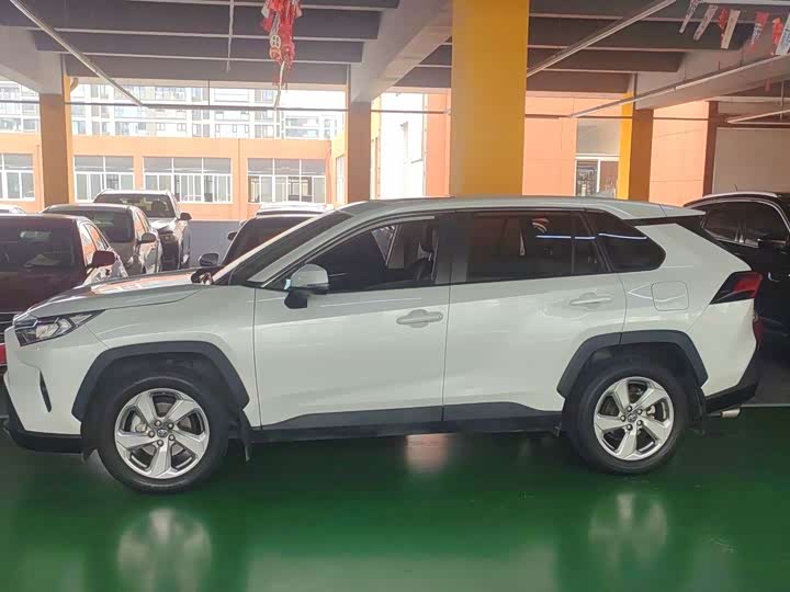Toyota RAV4 2021 2021款 2.0L CVT两驱风尚版