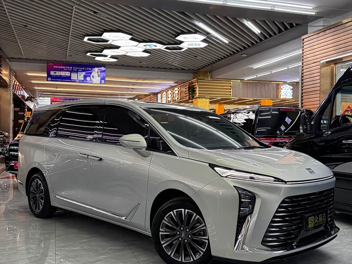 Buick GL8 ES 2025 2025款 陆尊 智享版