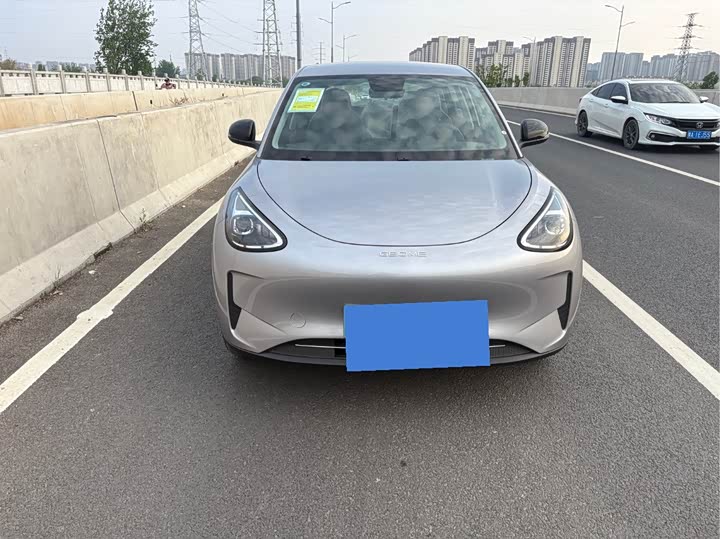Фото 2 - Geely Galaxy Geome