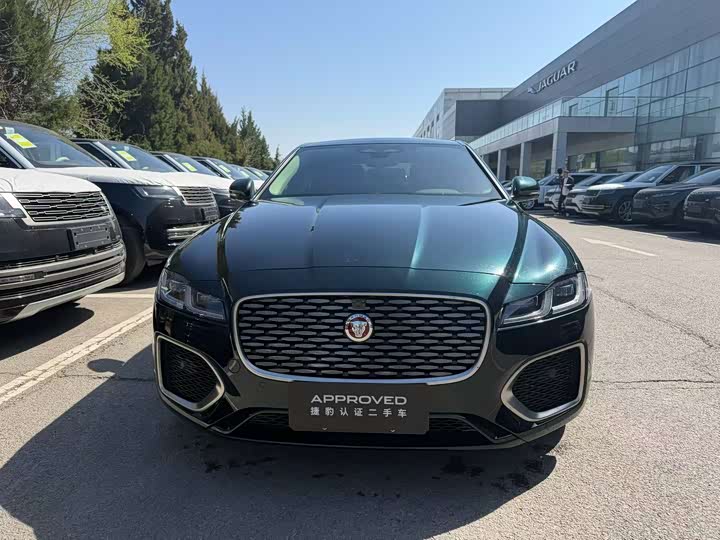 Jaguar XF L 2024 2024款 2.0T P250 两驱尊享豪华版