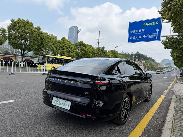 Leapmotor B01 2025 2025款 550舒享版