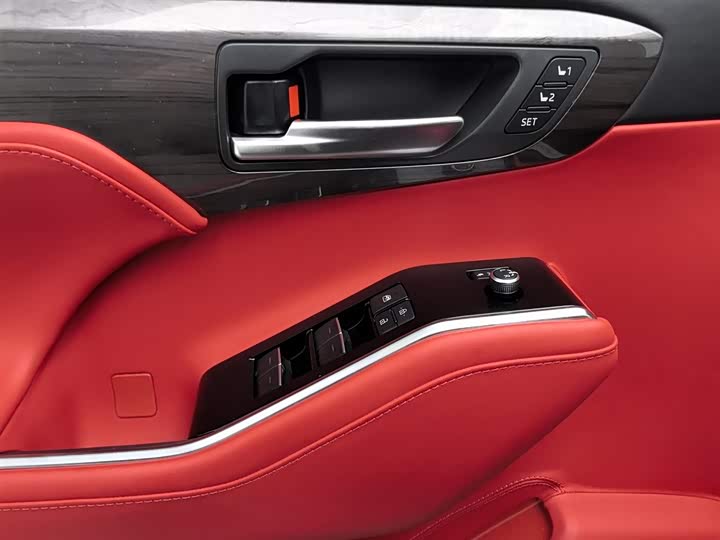 Фото 9 - Toyota Highlander