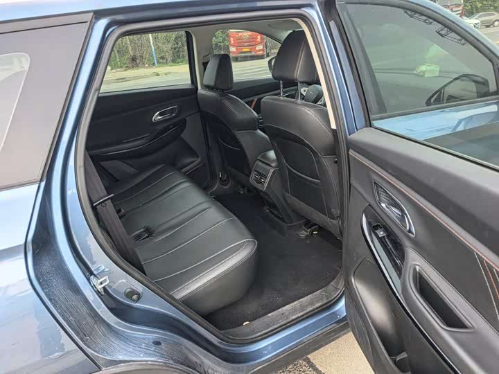 Changan Oshan X7 Plus 2022 2022款 1.5T 蓝鲸版自动智尊型