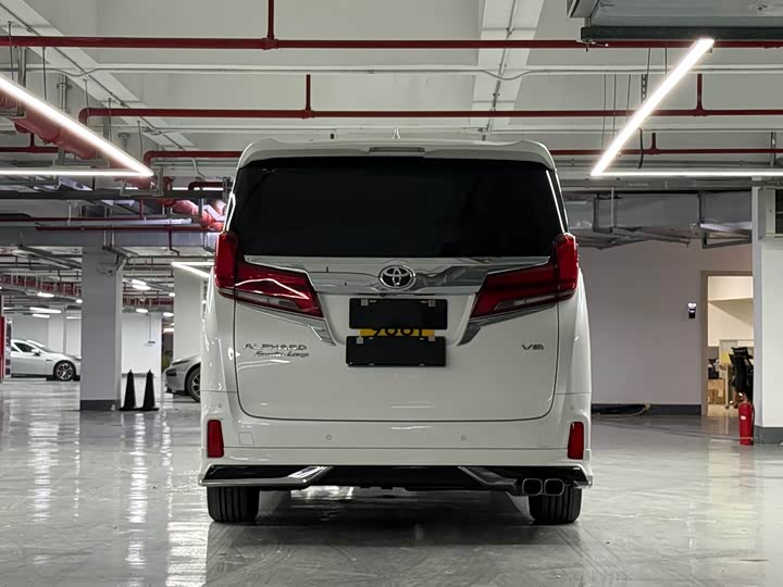 Фото 5 - Toyota Alphard