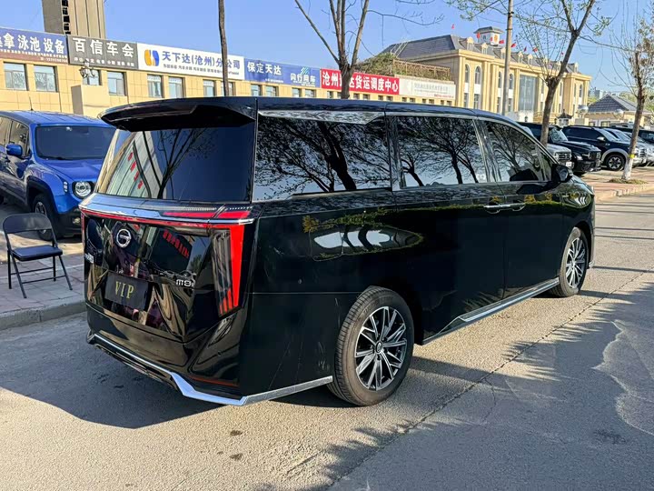 Фото 7 - GAC Trumpchi M8