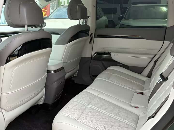 Zeekr 7X 2025 2025款 75kWh 后驱智驾版