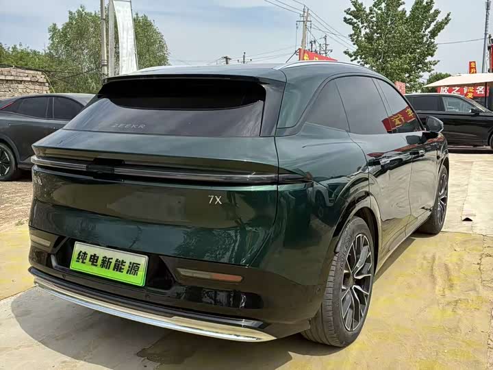 Zeekr 7X 2025 2025款 75kWh 后驱智驾版