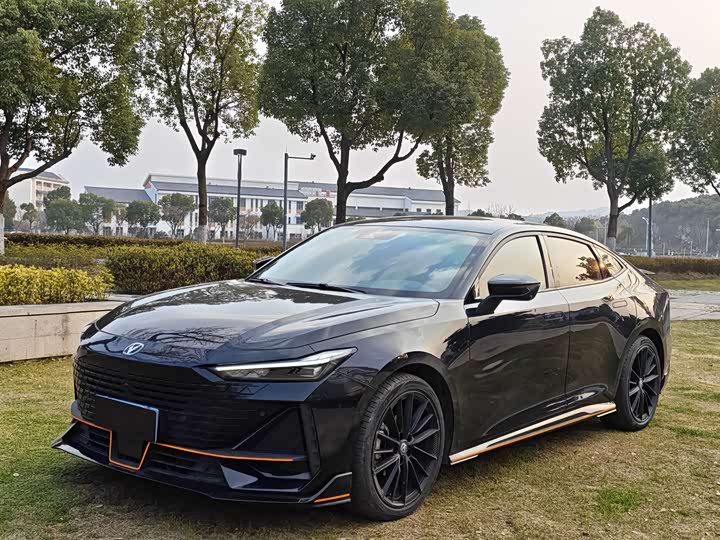 Zdjęcie 1 - Changan UNI-V