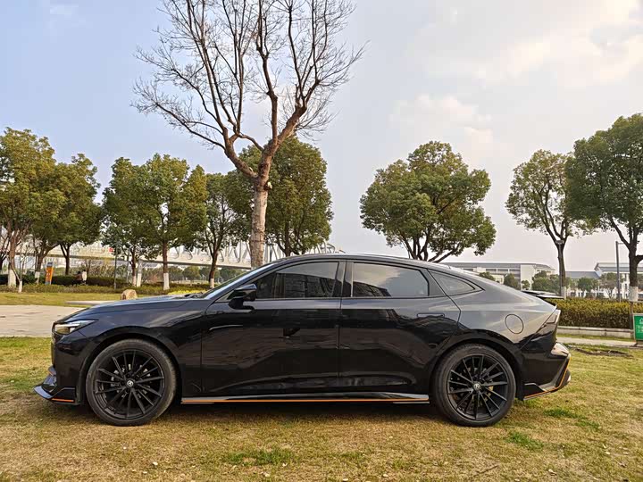Zdjęcie 4 - Changan UNI-V