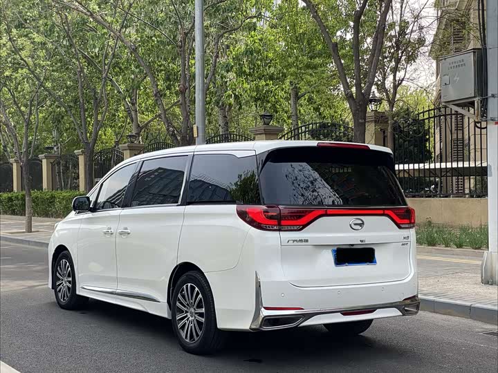 Фото 3 - GAC Trumpchi M8