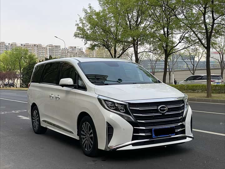 Фото 4 - GAC Trumpchi M8