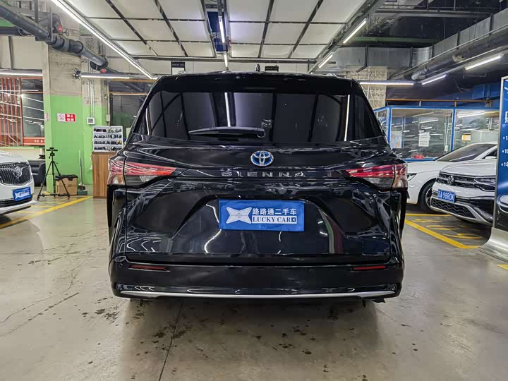 Toyota Sienna 2021 2021款 2.5L混动 铂金版