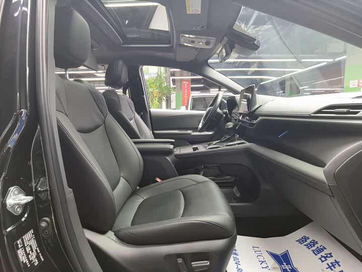 Toyota Sienna 2021 2021款 2.5L混动 铂金版