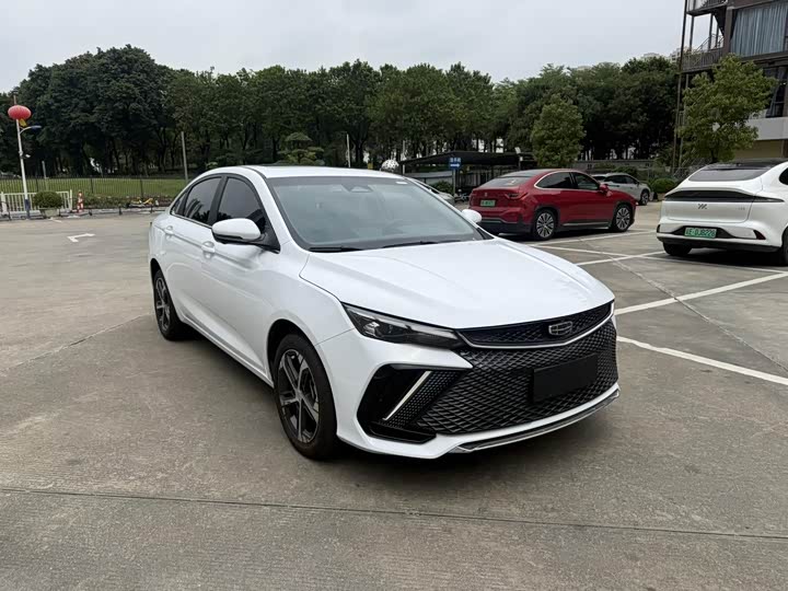 Geely Emgrand L 2022 2022款 1.4T CVT尊贵型