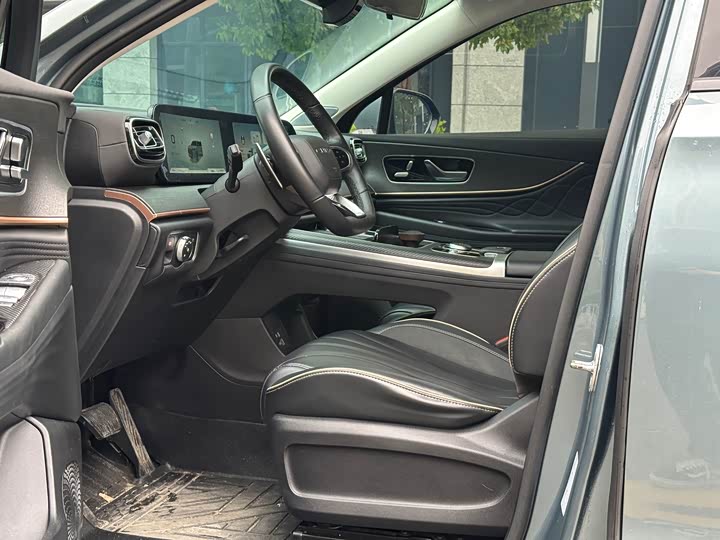 Фото 8 - Chery Tiggo 9