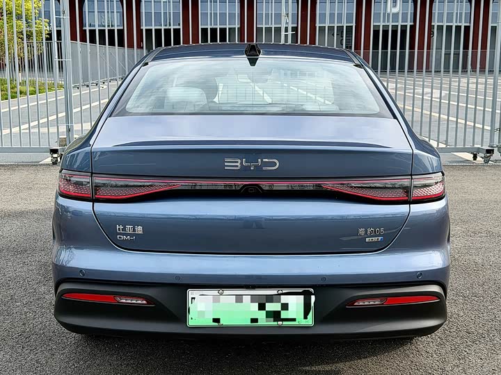 BYD Seal 05 DM-i Hybrid 2025 2025款 DM-i 智驾版 120KM旗舰型