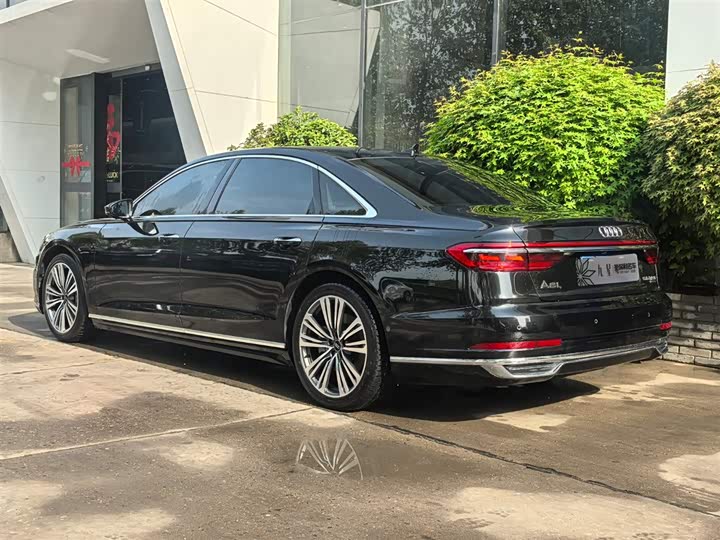 Audi A8 2021 2021款 A8L 55 TFSI quattro 尊贵型