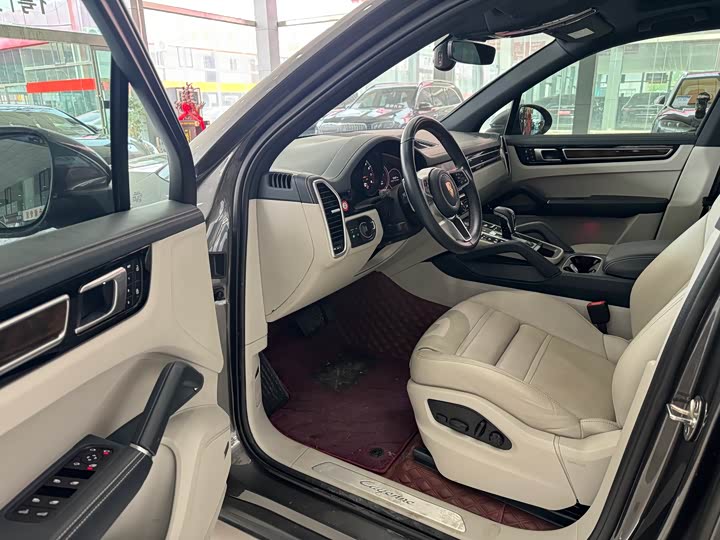 Zdjęcie 7 - Porsche Cayenne