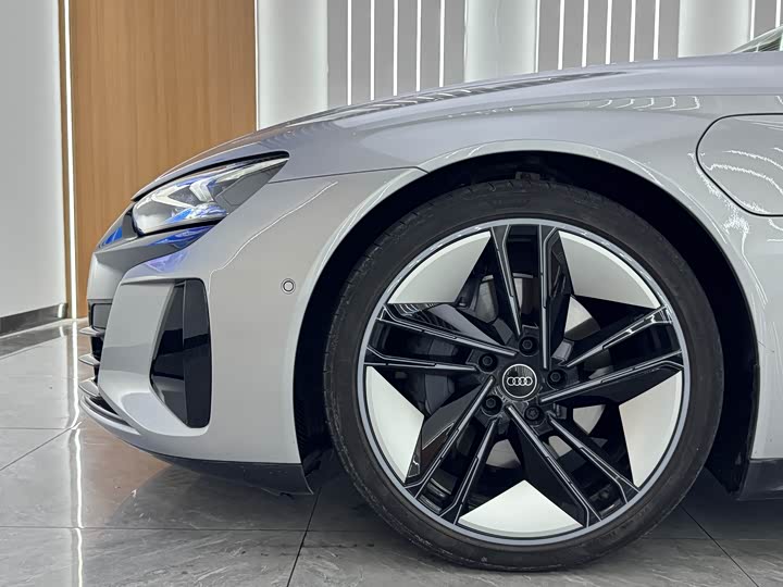 Audi e-tron GT 2023 2023款 基本型