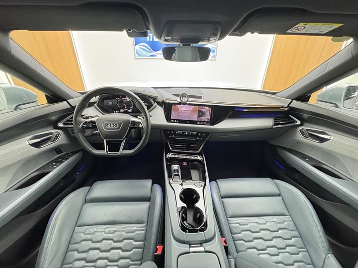 Audi e-tron GT 2023 2023款 基本型