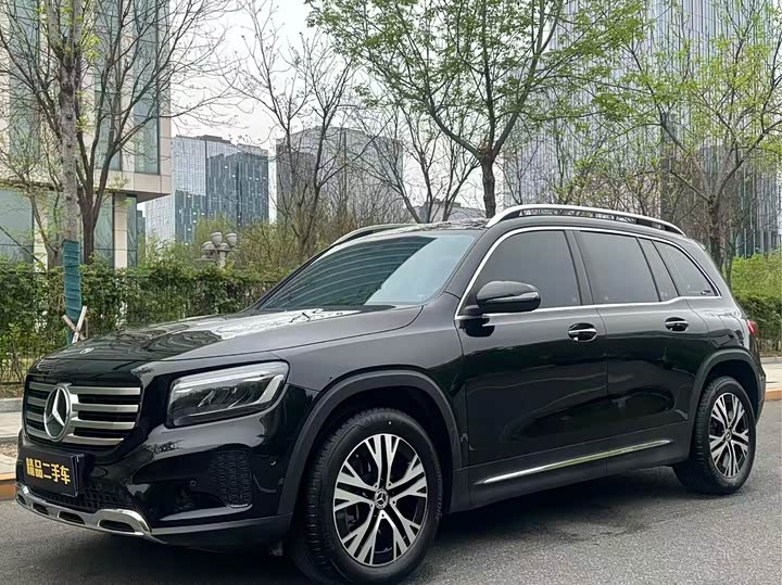 Фото 1 - Mercedes-Benz GLB-Class