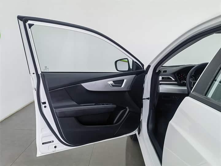 BYD Qin 2019 2019款 1.5L 自动豪华型