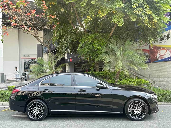 Фото 9 - Mercedes-Benz C-Class
