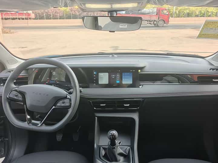 Roewe i5 2026 2026款 1.5L 手动舒享版