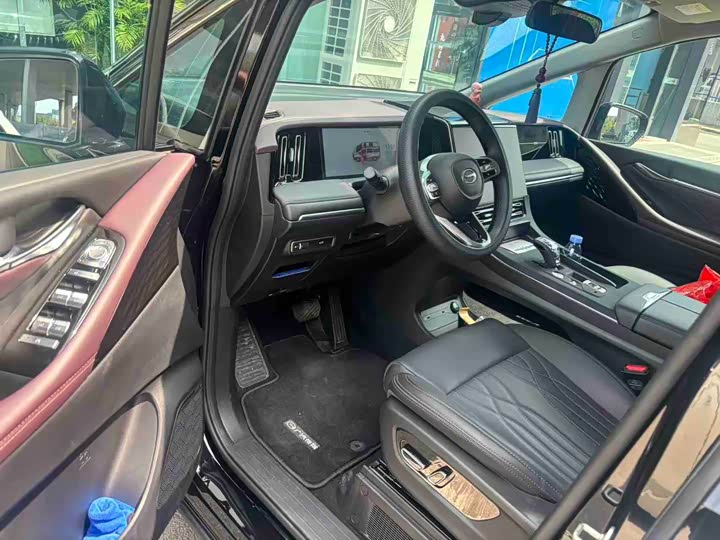 Фото 3 - GAC Trumpchi M8