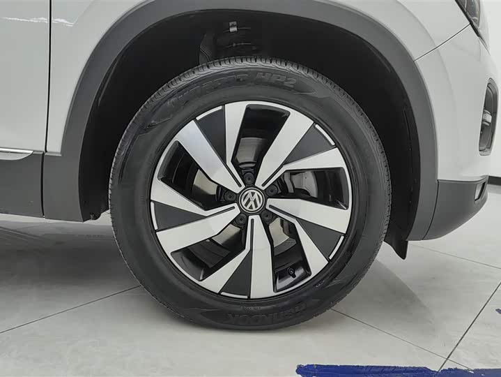 Volkswagen Tayron 2020 2020款 330TSI 两驱豪华智联版