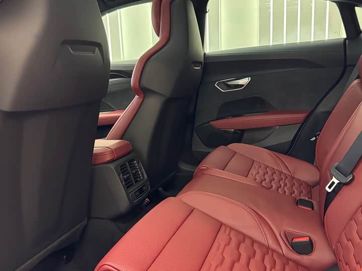Audi e-tron GT 2023 2023款 基本型