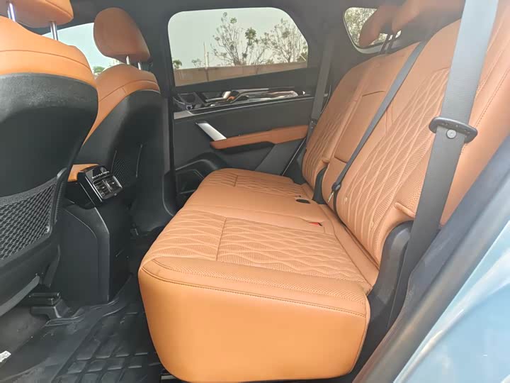 Фото 6 - BYD Tang Hybrid/EV