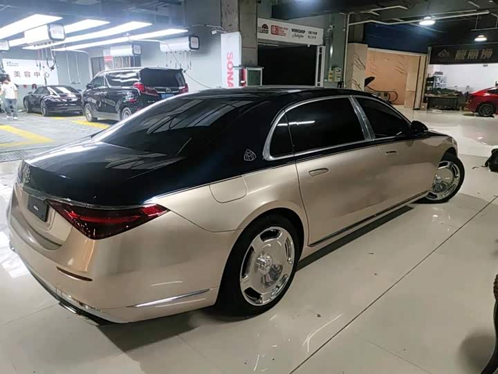 Фото 3 - Mercedes-Benz Maybach S-Class