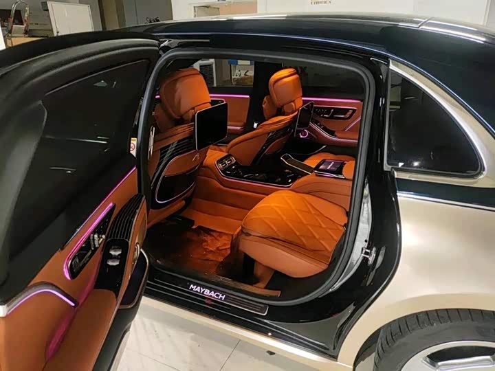 Фото 8 - Mercedes-Benz Maybach S-Class