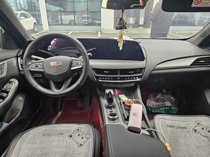 Cadillac CT5 2025 2025款 28T 城市运动版
