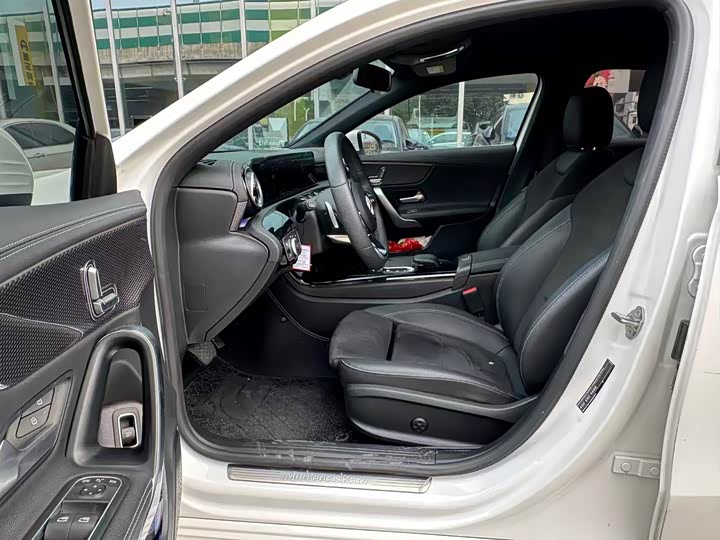 Фото 3 - Mercedes-Benz A-Class