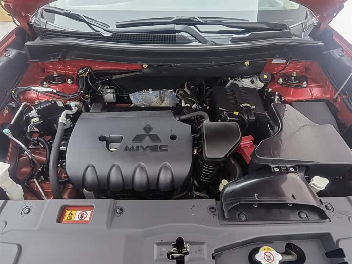 Mitsubishi Outlander 2020 2020款 2.4L 四驱致享版 5座