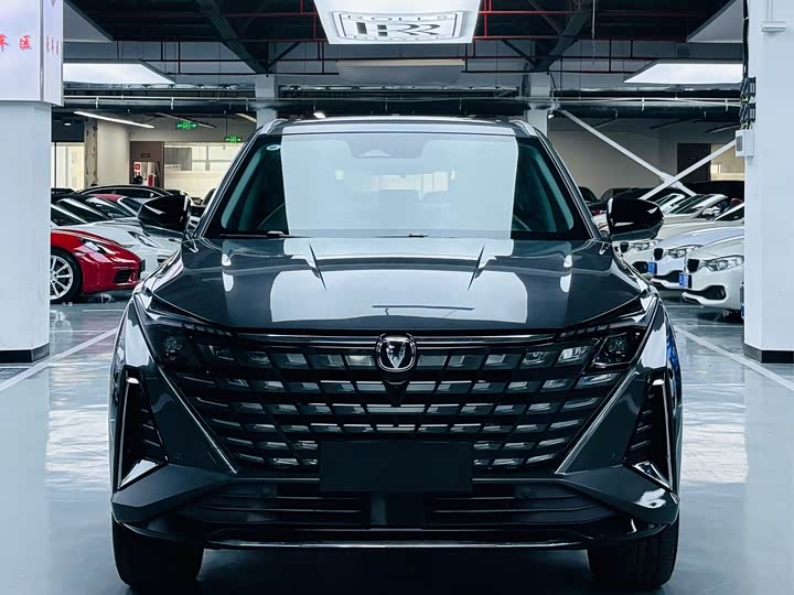 Changan UNI-Z 2025 2025款 1.5T 尊贵型