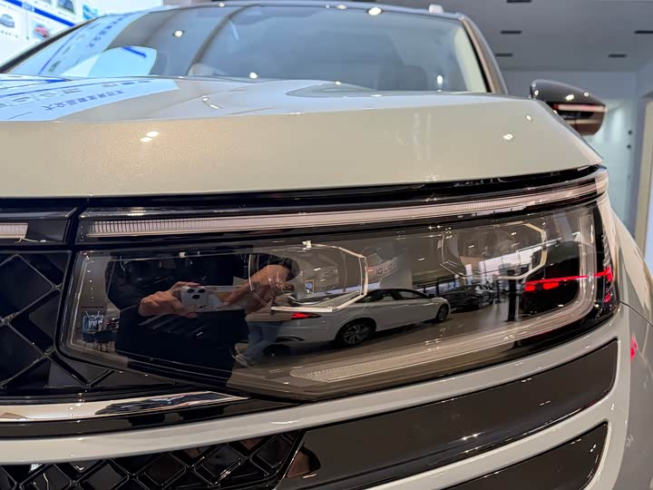 Volkswagen Tavendor 2024 2024款 380TSI 四驱R-Line巡礼版
