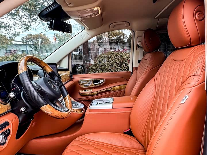 Mercedes-Benz V-Class 2022 2022款 V 260 L 长轴距豪华版
