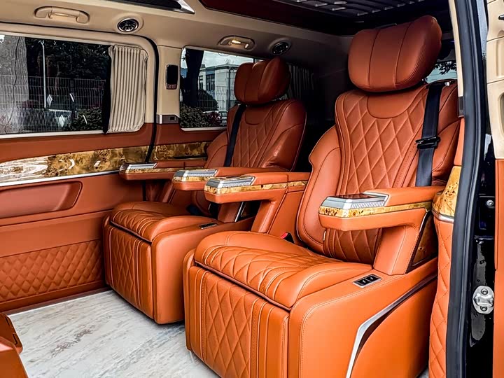Mercedes-Benz V-Class 2022 2022款 V 260 L 长轴距豪华版