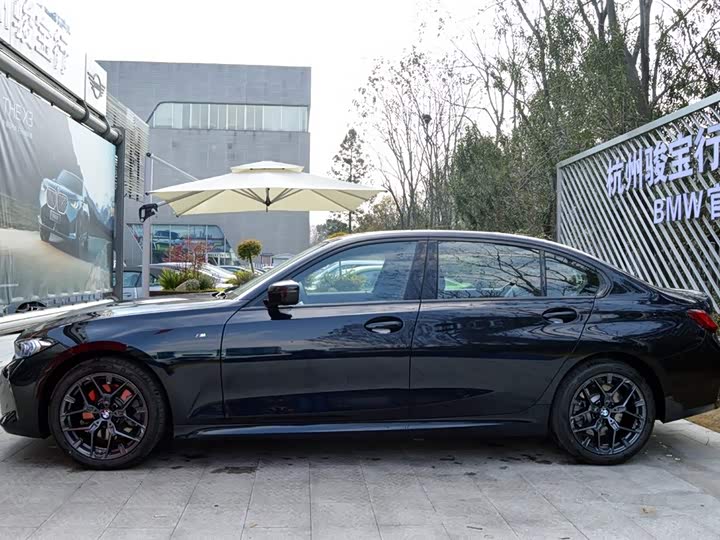 BMW 3 Series 2025 2025款 330Li 尊享型 M运动曜夜套装